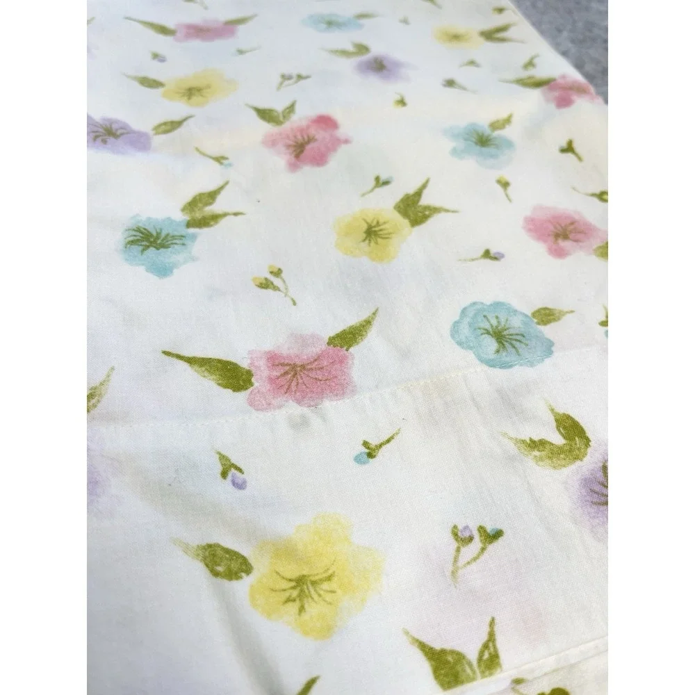 Dan River Fine Muslim Set Of 2 Pillowcases Vtg 100% Cotton White Floral Cottage